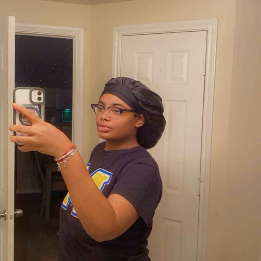 Meet your Posher, Khayla